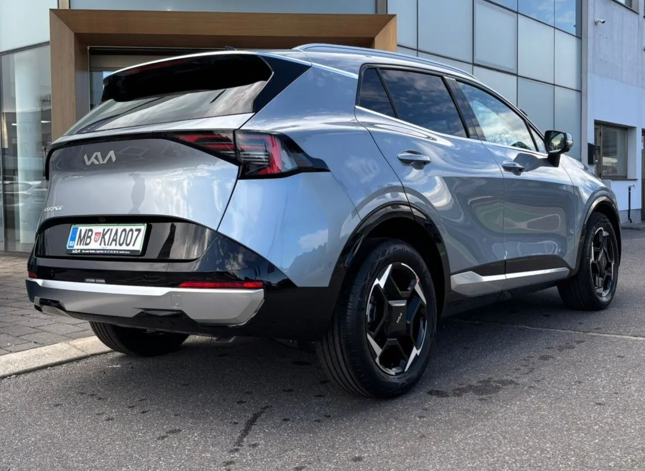 Zunanja slika - KIA Sportage - 1.6 T-GDi 110kW LX Fresh.6 M T - 4
