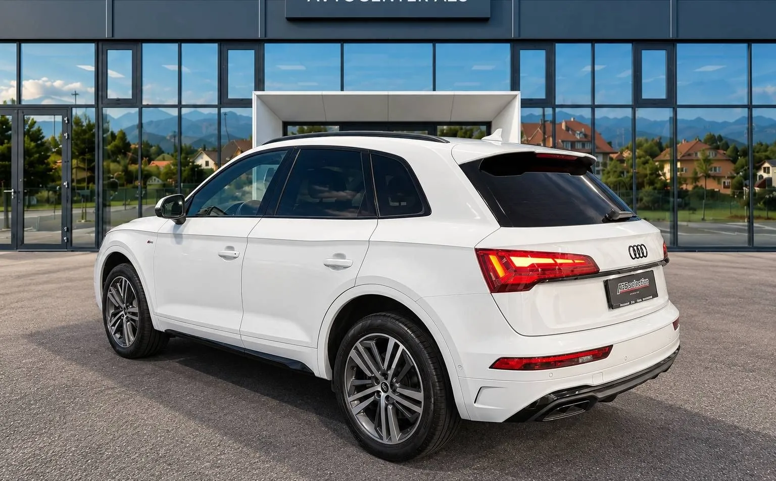 Zunanja slika - Audi Q5 - quattro 50 TDI S line-LED-Mrtvi kot-360 kam - 3