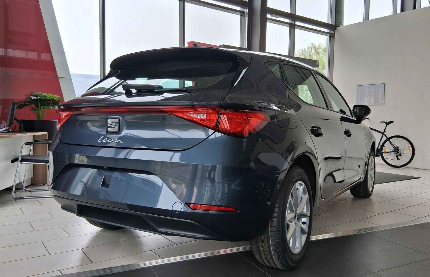 Zunanja slika - Seat Leon - Leon - 2