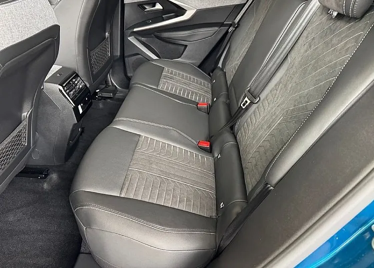 Zunanja slika - Peugeot 3008 - GT HIBRID 145 e-DCT - BON ZA ZIMSKE PNEVMATIKE - 6