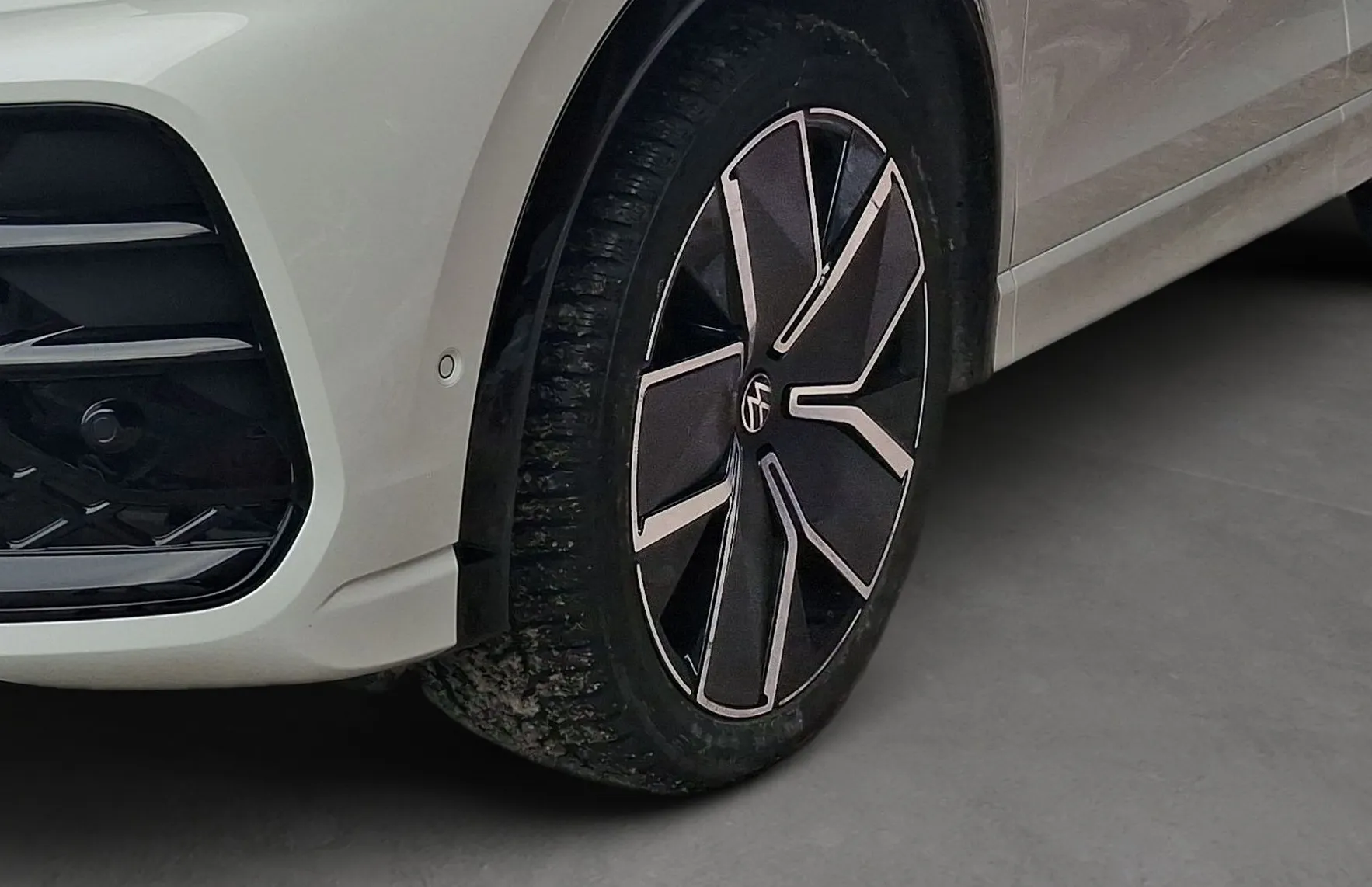 Zunanja slika - VW Tiguan - 2.0 TDI DSG 4JOY 150KM - 6