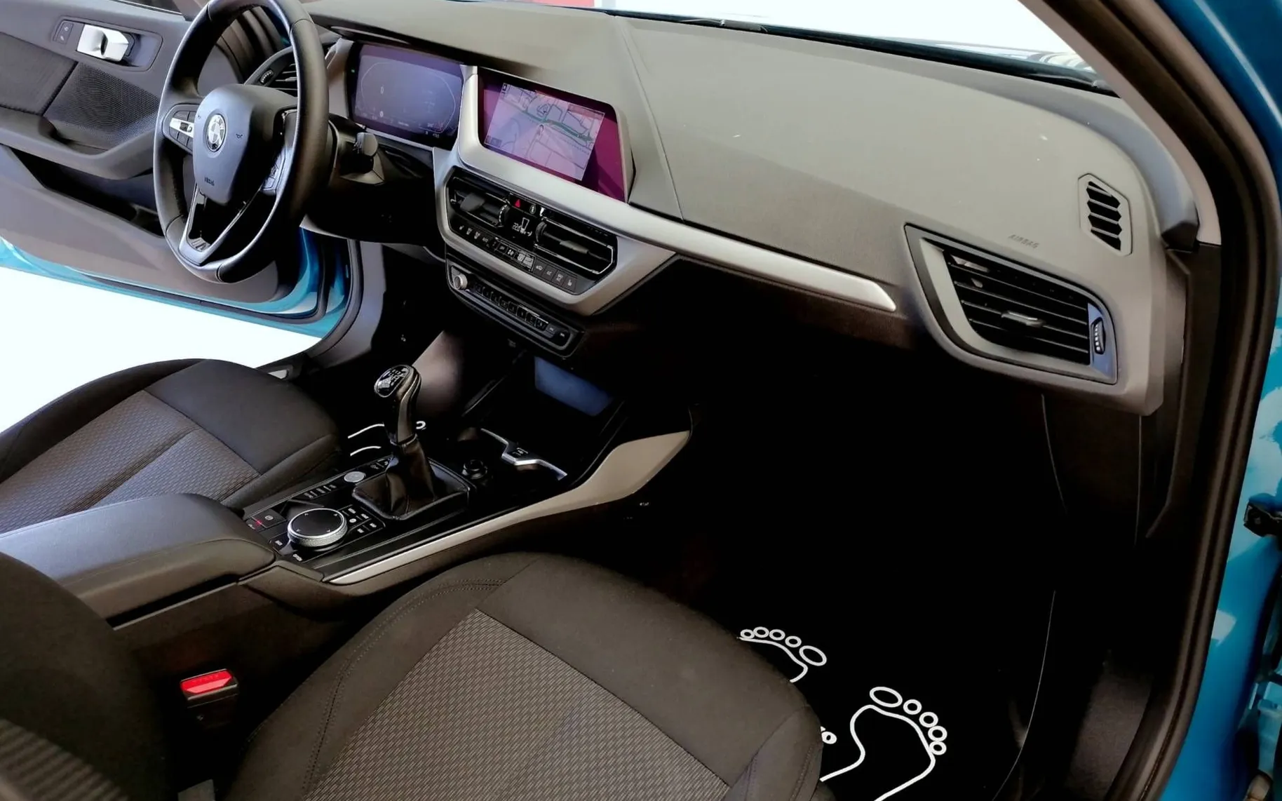 Notranja slika - BMW serija 1: - 116i Advantage FULL LED 2XPDC SAMO 79000 KM-TOP - 7