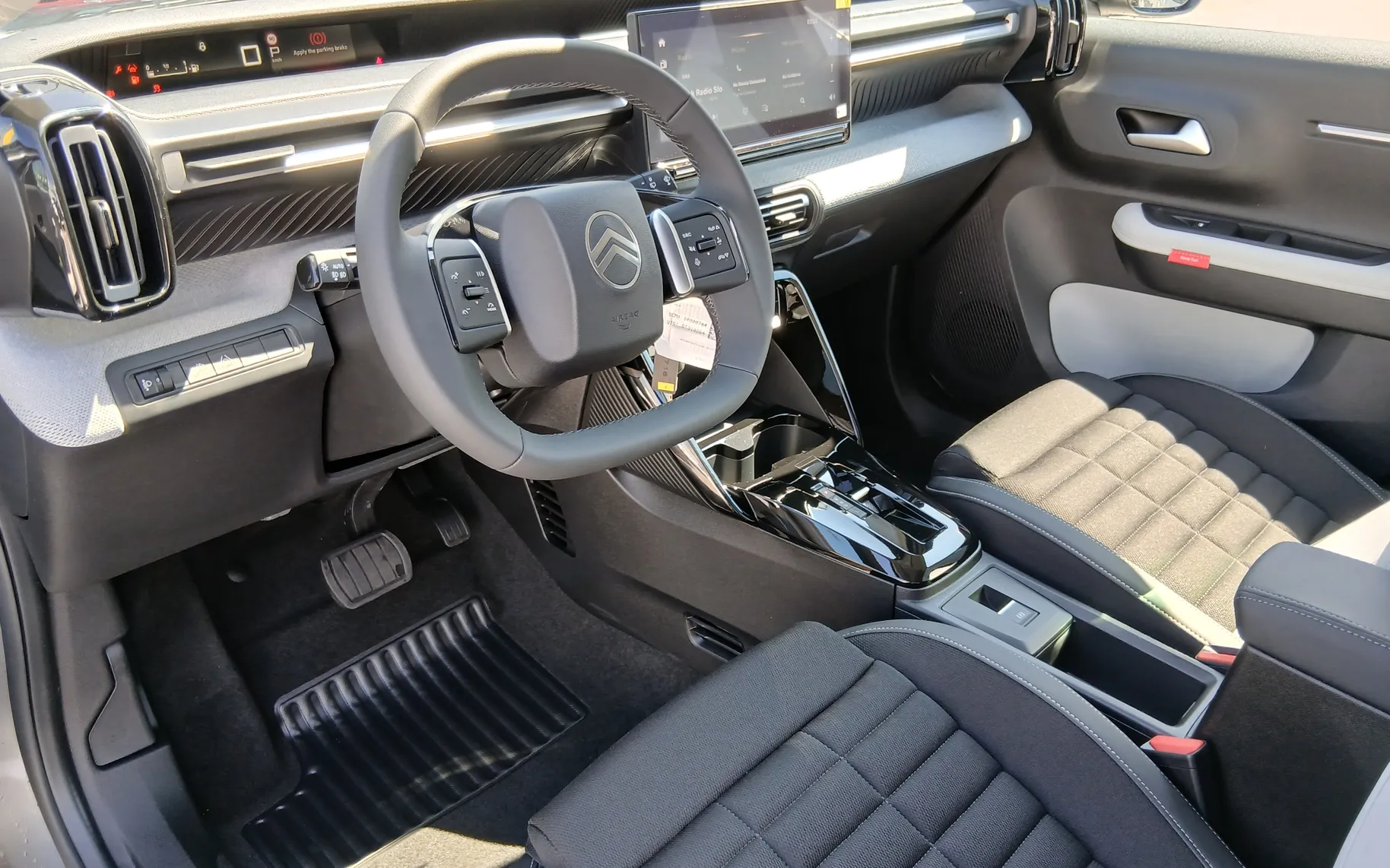 Zunanja slika - Citroën C3 - Aircross Hybrid (136) 145 eDSC6 Max - 4