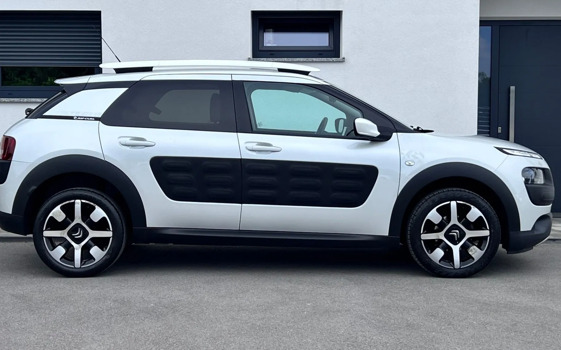 Zunanja slika - Citroën C4 Cactus - 1.2 THP PureTech S S Rip Curl - 4