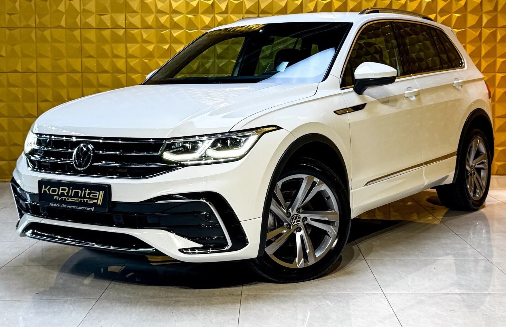 Zunanja slika - VW Tiguan - 2.0 TDI 4MOT-R Line-iQ LED-HEADUP-VIRTUAL-KEYLESS - 4