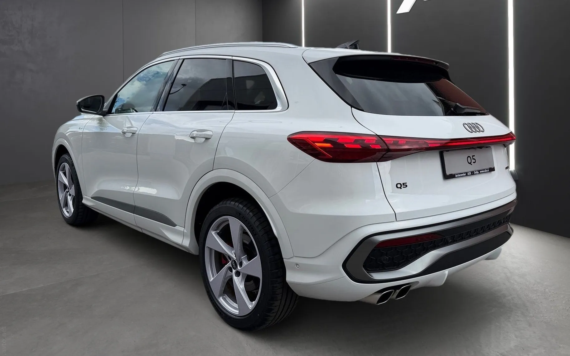 Zunanja slika - Audi Q5 - TDI quattro 150 kW - 4
