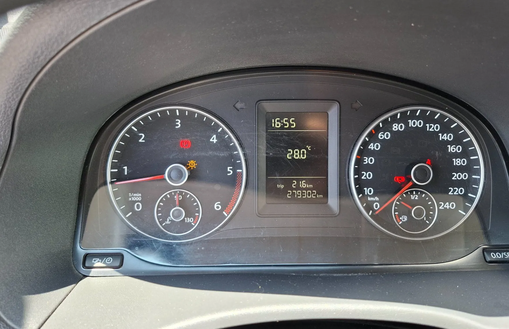 Zunanja slika - VW Caddy - 1.6 TDI Comfortline - 7 Sedežev - 16