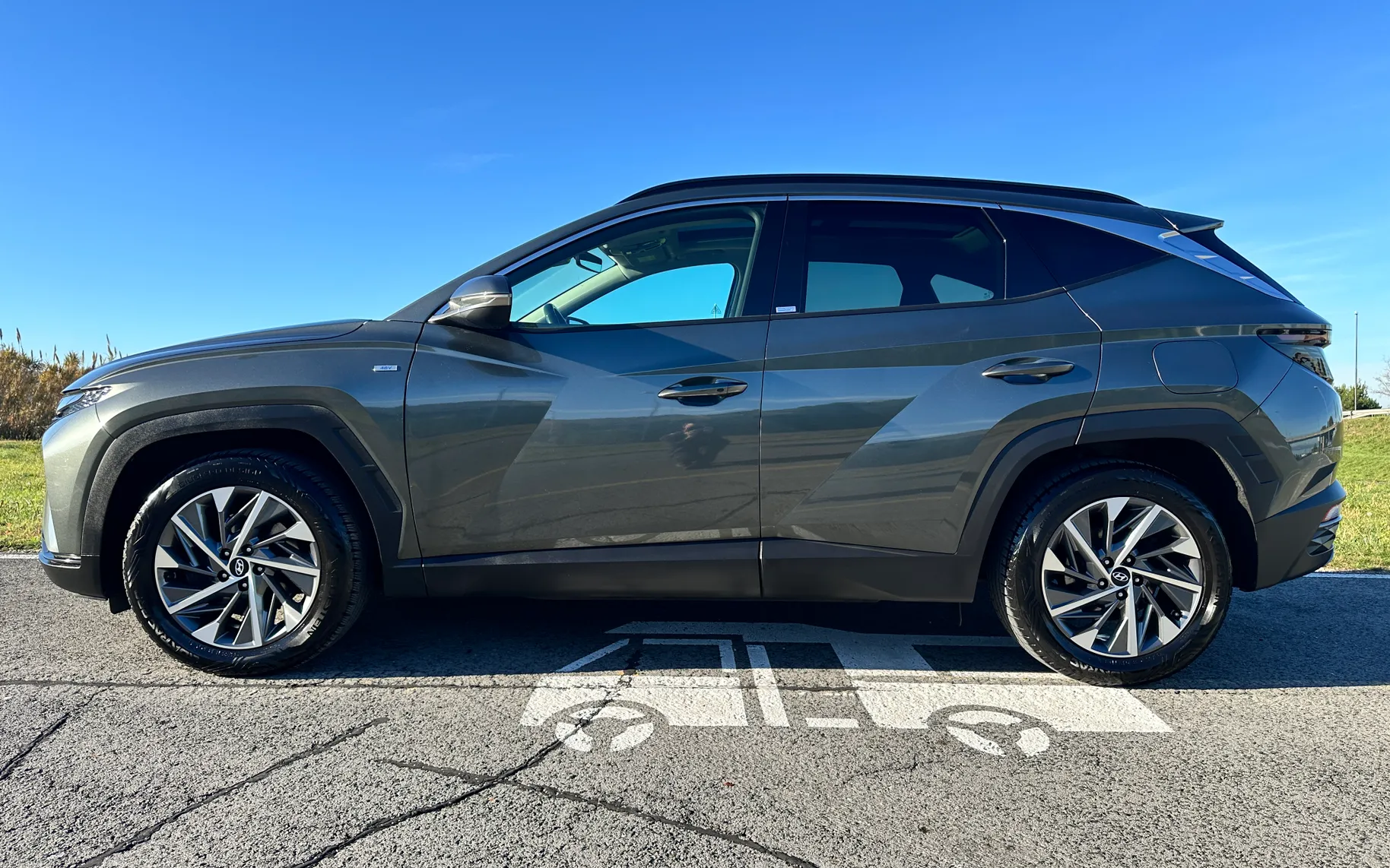 Zunanja slika - Hyundai Tucson - 1.6 CRDi PREMIUM 4WD-PANO-KAM-ACC-MOTOR U OKVARI - 6
