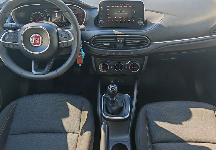 Zunanja slika - Fiat Tipo - SW 1.6 Multijet City°°1 Lastnik°°Samo 66053km°° - 10
