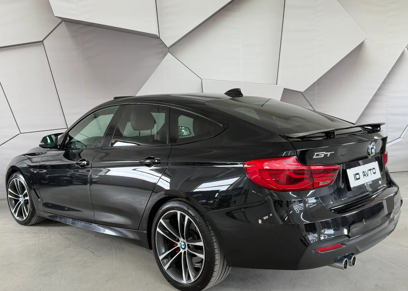 Zunanja slika - BMW 320 Gran Turismo - M SPORT - 4