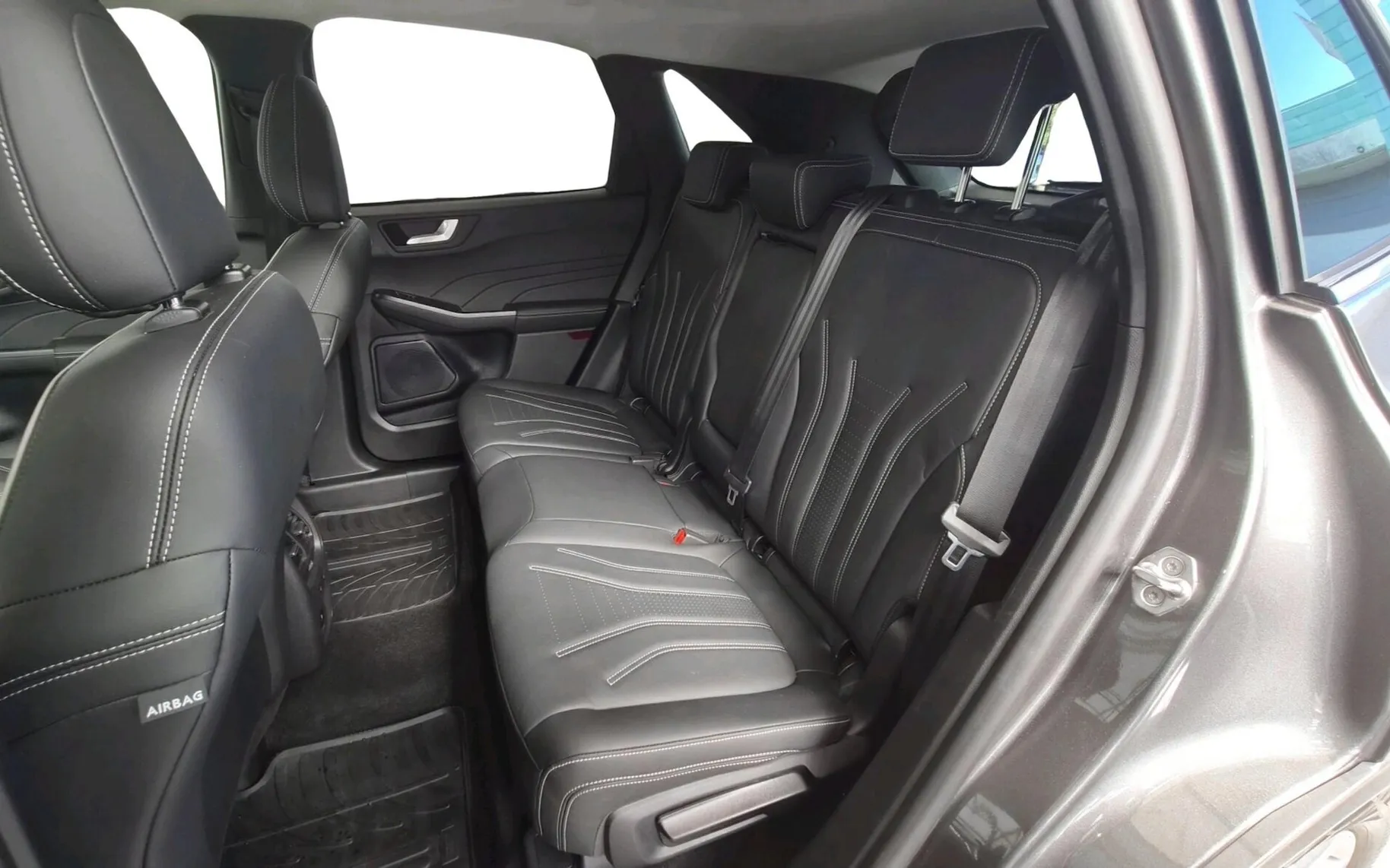 Zunanja slika - Ford Kuga - 2.5 Duratec PHEV Vignale AVT.-SLO-USNJE-HEAD-UP - 6