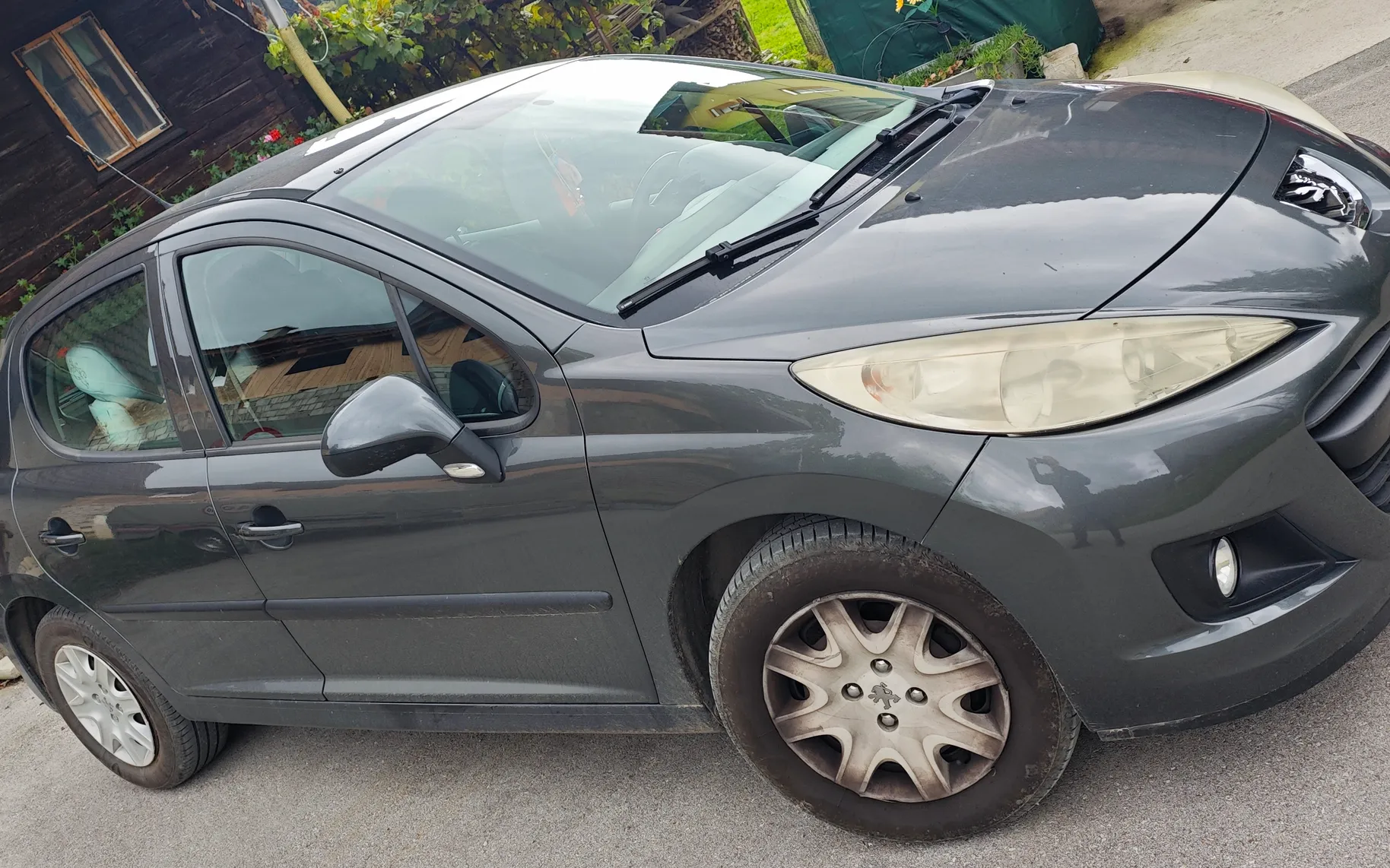 Zunanja slika - Peugeot 207 - 1.4 16v - 2