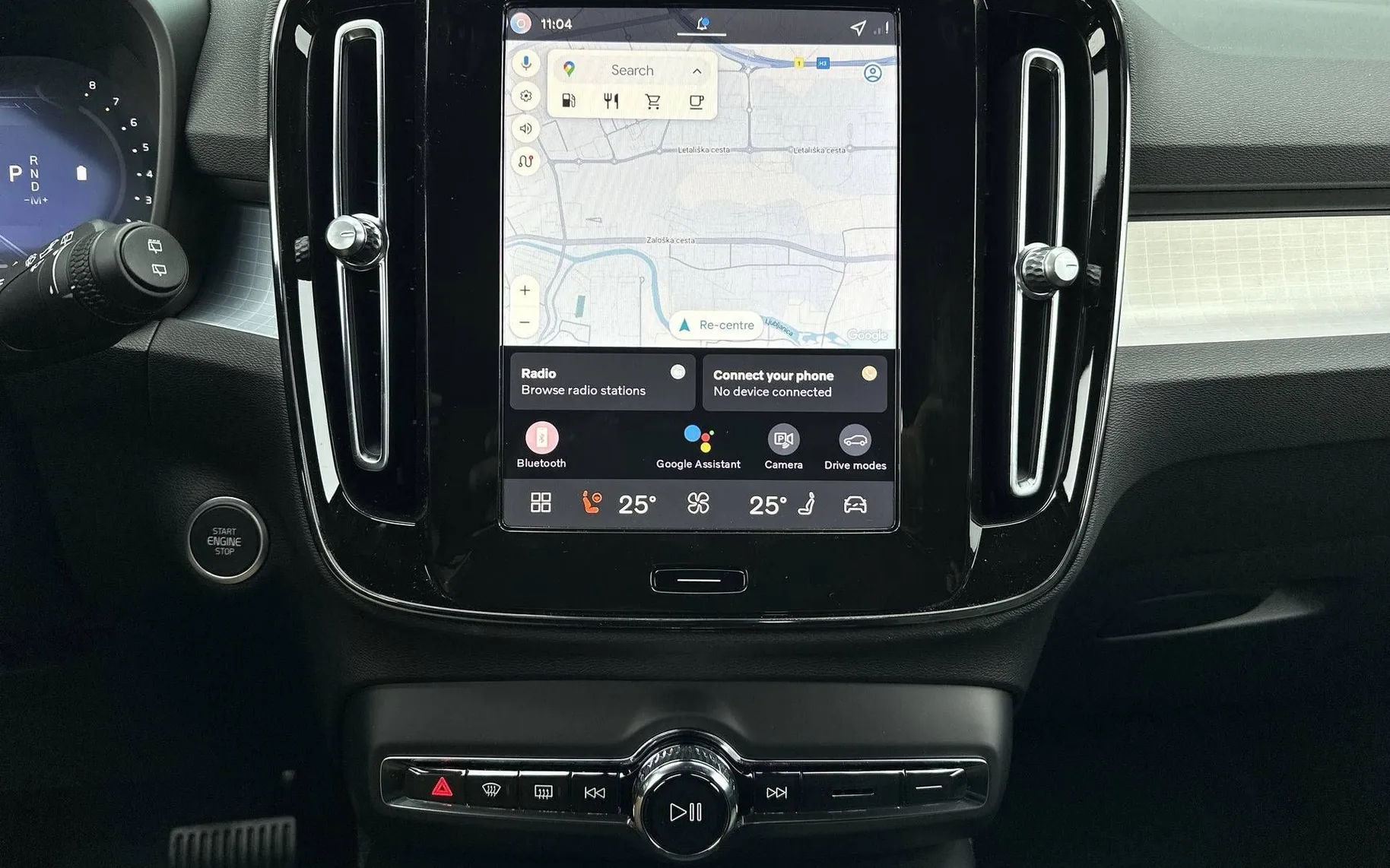 Notranja slika - Volvo XC40 - B3 P Core AT DCT 3 leta garancije + 3 servisi... - 17