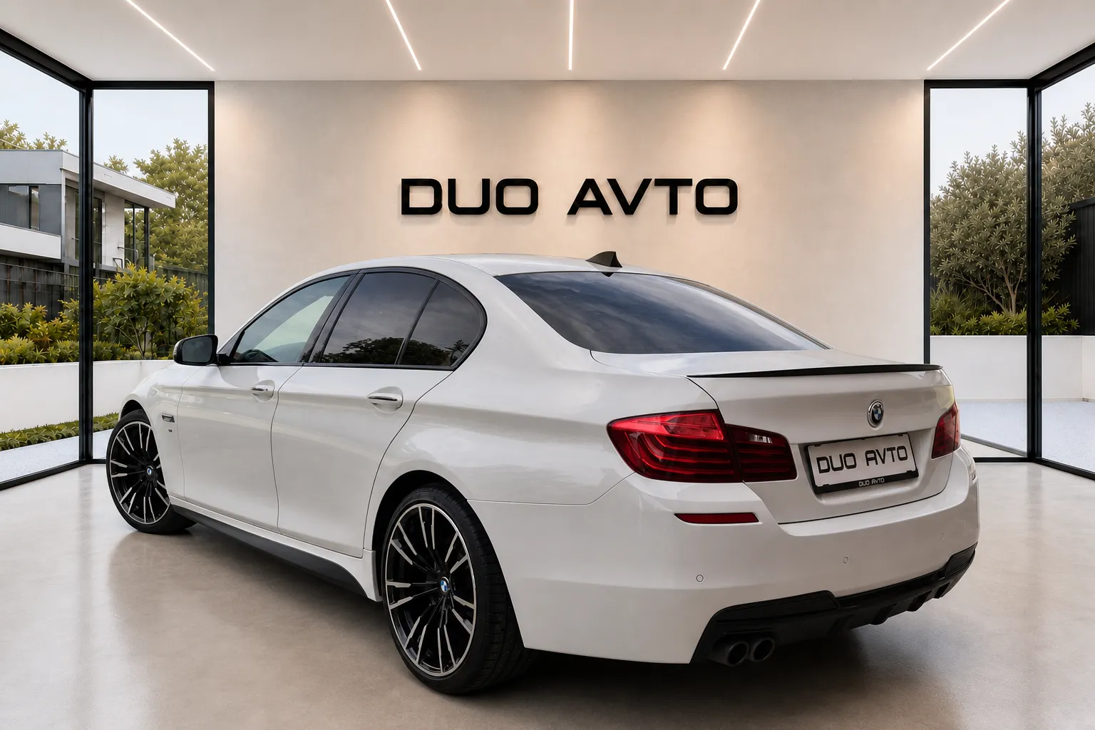 Notranja slika - BMW serija 5: - 520D-M SPORT-NAVI-HEAD UP-NA OBROKE TUJCI ZAČASNA - 11