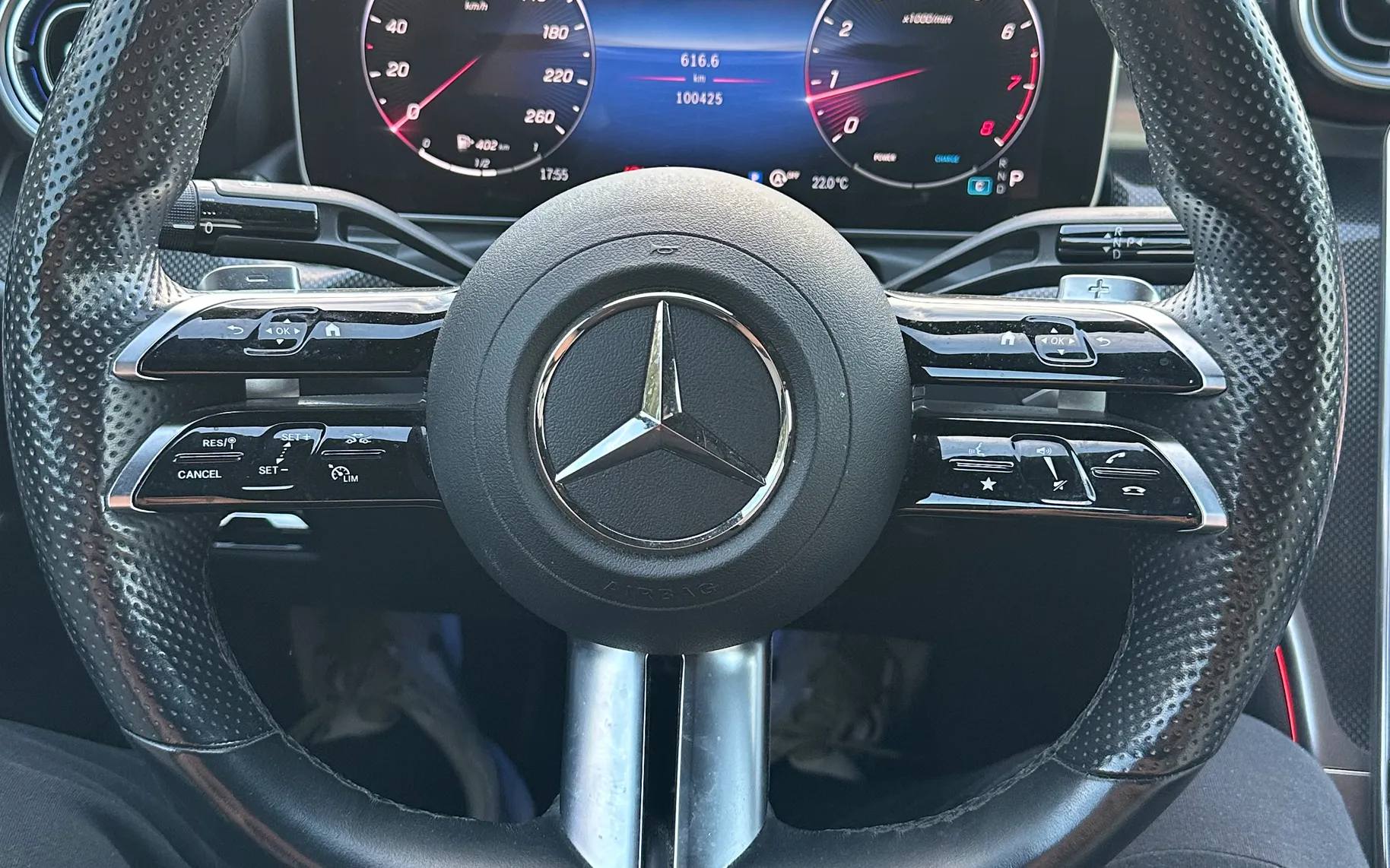 Notranja slika - Mercedes-Benz C-Razred - C 300 4MATIC AMG Line Avt. - 8