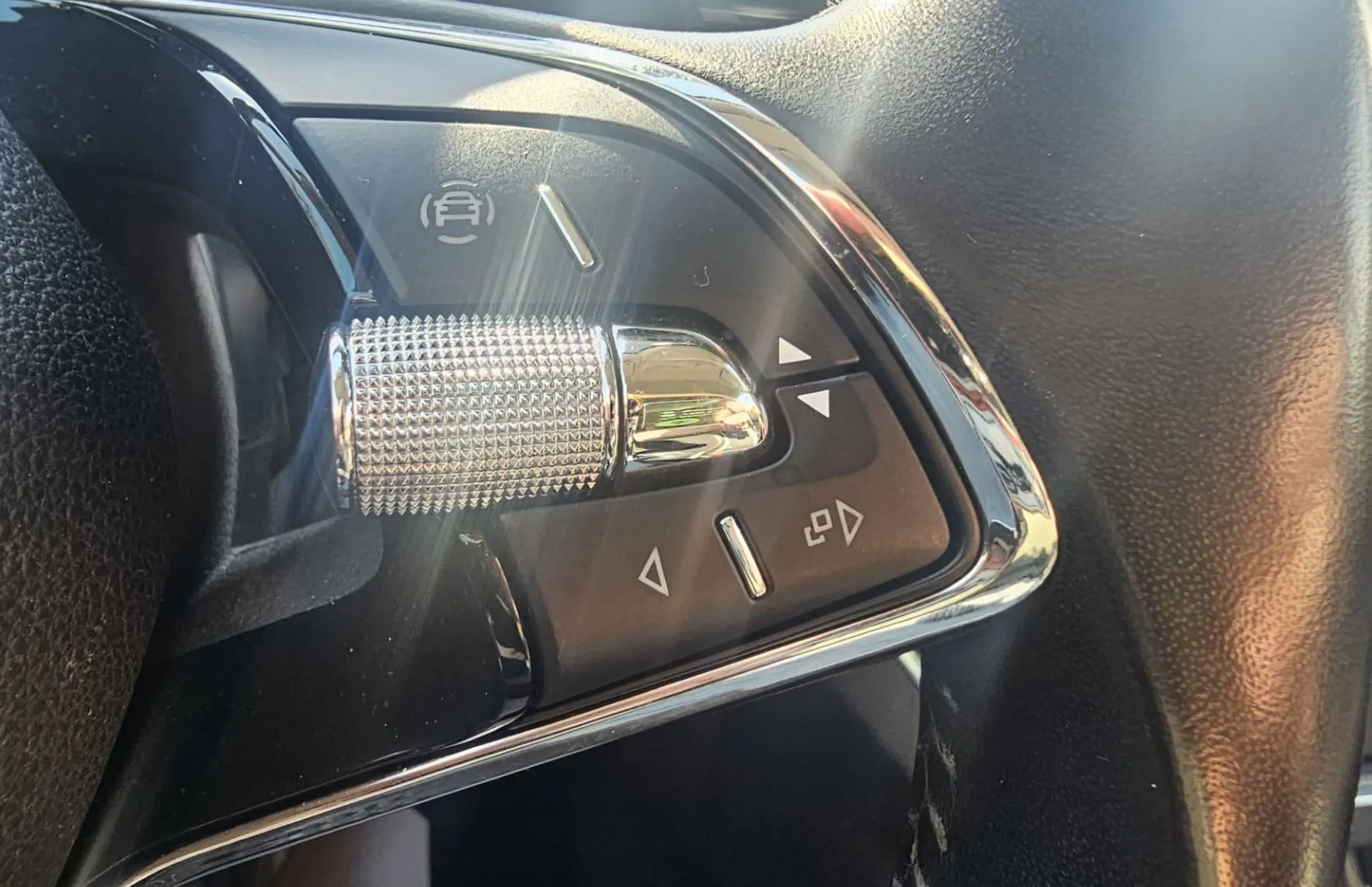 Zunanja slika - Škoda Kamiq - Style 1.5 TSI 150 DSG|navi|alu|fulLED|Wirtual|PDC| - 16