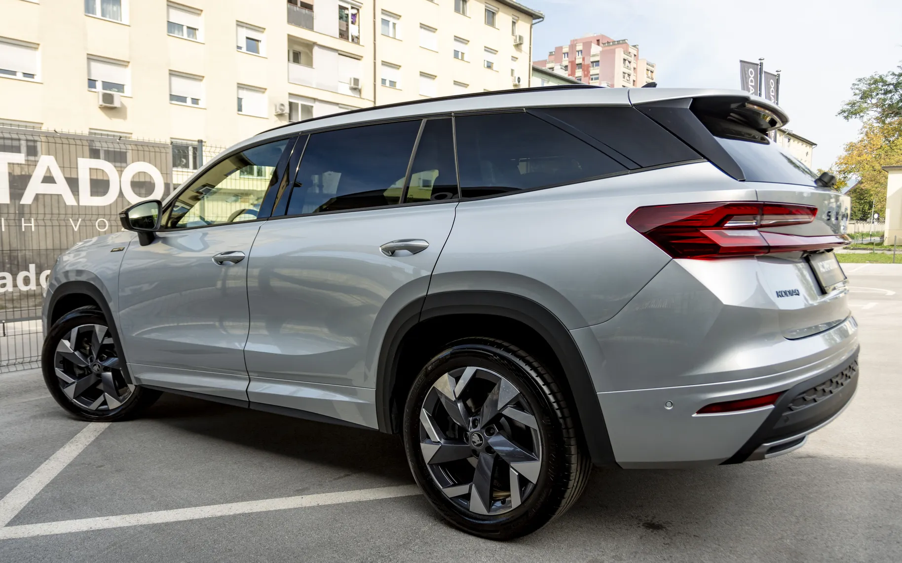 Zunanja slika - Škoda Kodiaq - 2.0 TDI 4x4 DSG Sportline-7SED-ACC-360-HUD - 6