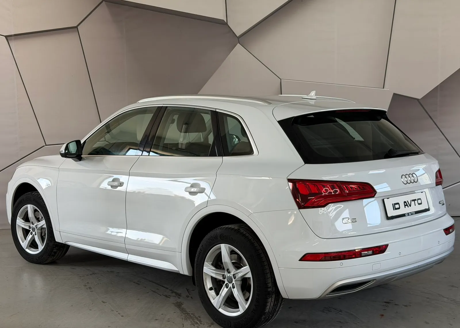 Zunanja slika - Audi Q5 - quattro 2,0 TDI Sport S tronic - 4