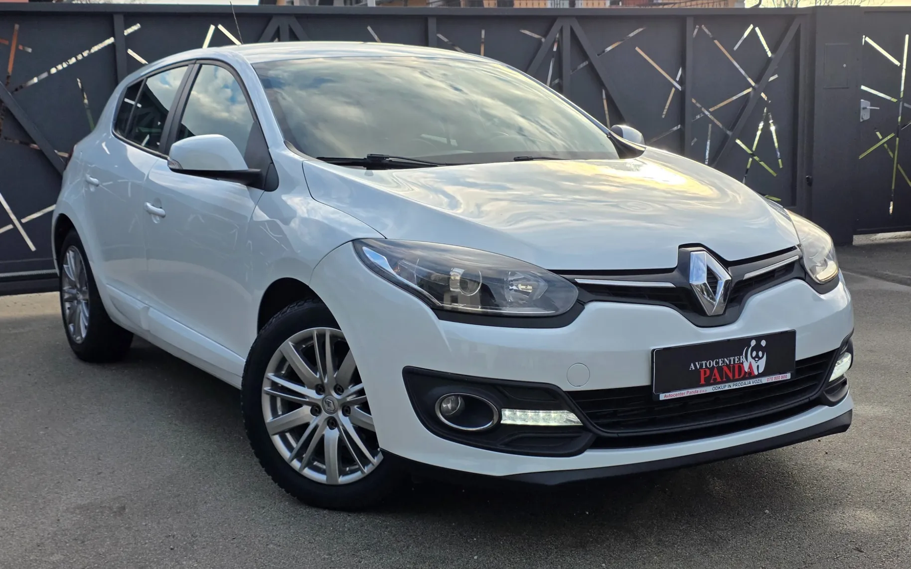 Zunanja slika - Renault Megane - Mégane Mégane 1.5 dCi 95 Expression - 6