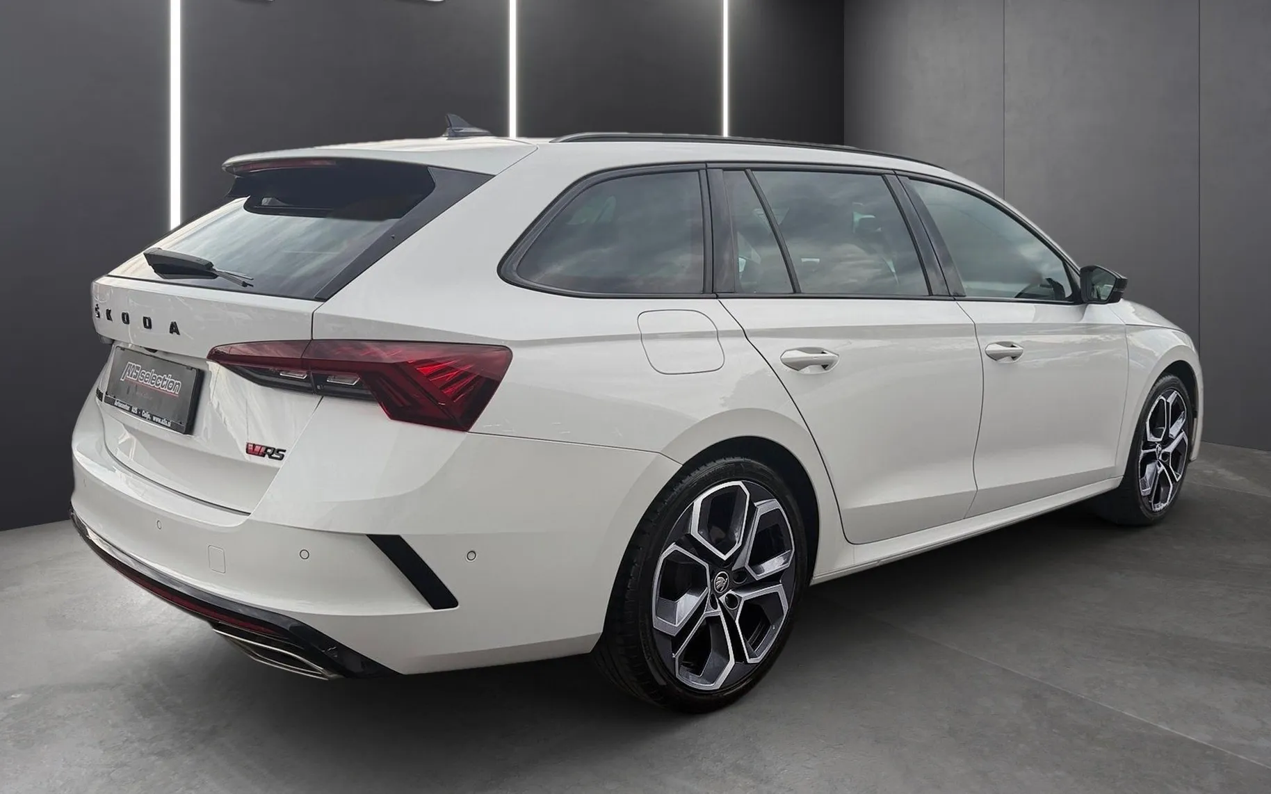 Zunanja slika - Škoda Octavia - Combi 2.0 TDI RS DSG-Vl. kljuka-Mrtvi kot-Webasto - 3