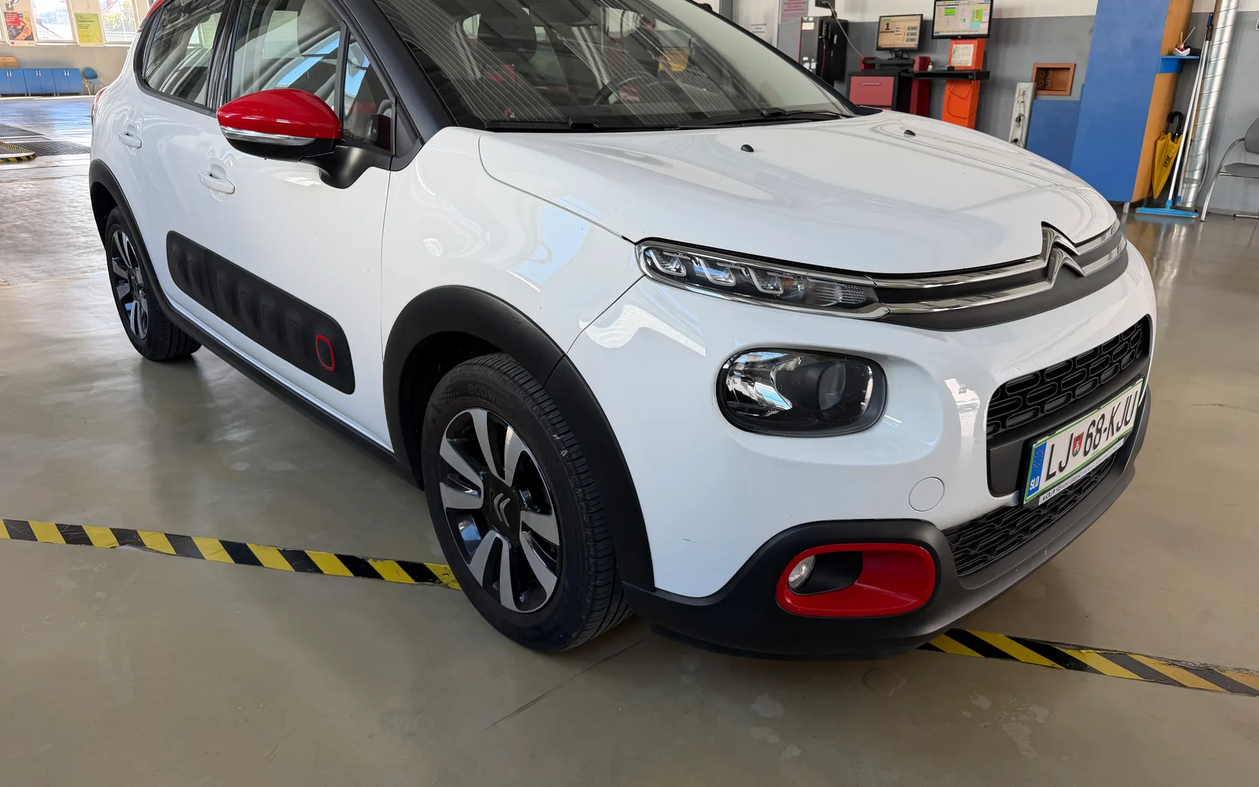Zunanja slika - Citroën C3 - 1.2 PureTech - 7