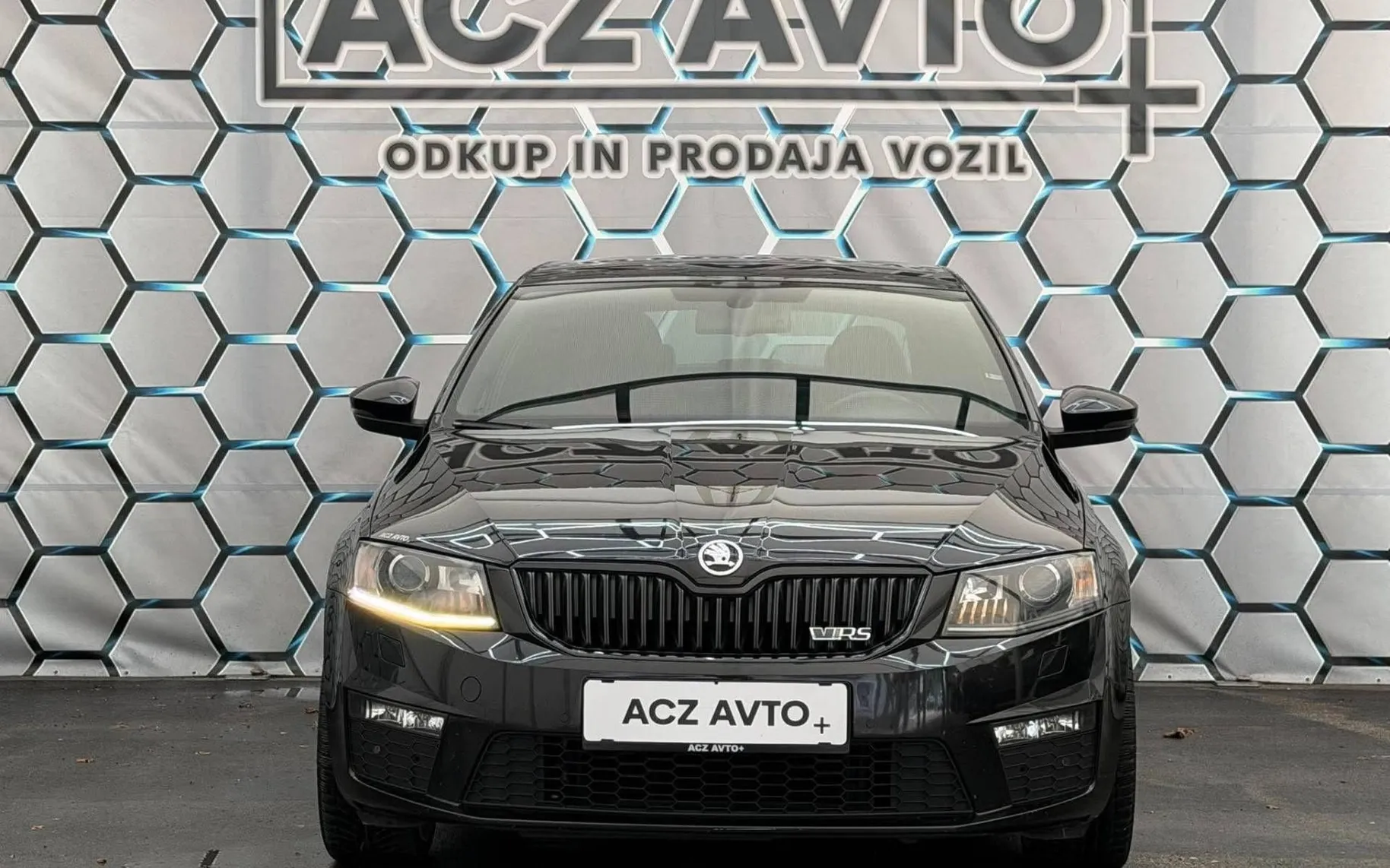 Zunanja slika - Škoda Octavia - 2.0 TDI•RS•DSG•CHALLENGE•XENON+LED•KAMERA•NAVI•F1• - 2