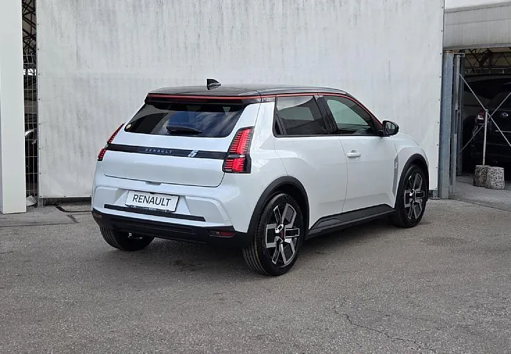 Zunanja slika - Renault 5 E-tech - Techno EV40 + Paket Zima+Udobje+Vožnja+Parkiranje - 5