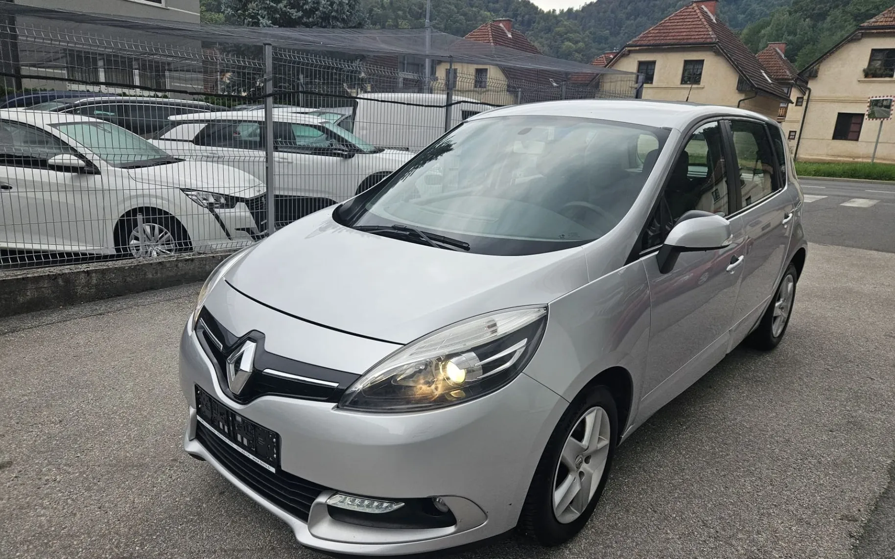 Zunanja slika - Renault Scénic - 1.5 dCi 110 - Expression - 2