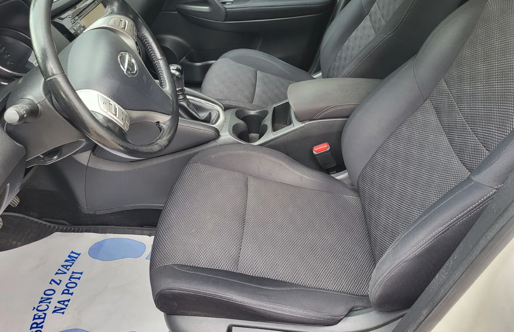 Zunanja slika - Nissan Qashqai - 1.5 DCI 360 navi-pdc-kamera-alu-acc-tempom-servis - 6