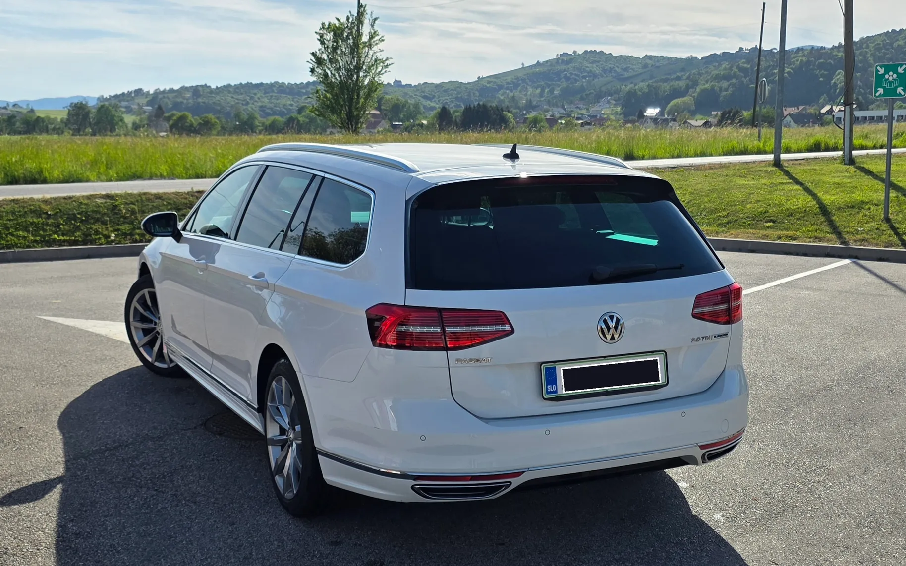 Zunanja slika - VW Passat - Variant 2,0 TDI BMT Highline - 3
