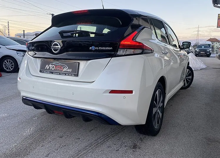 Zunanja slika - Nissan Leaf - Acenta 40kW LED NAVI KAMERA 360 PDC KEYLESS... - 7