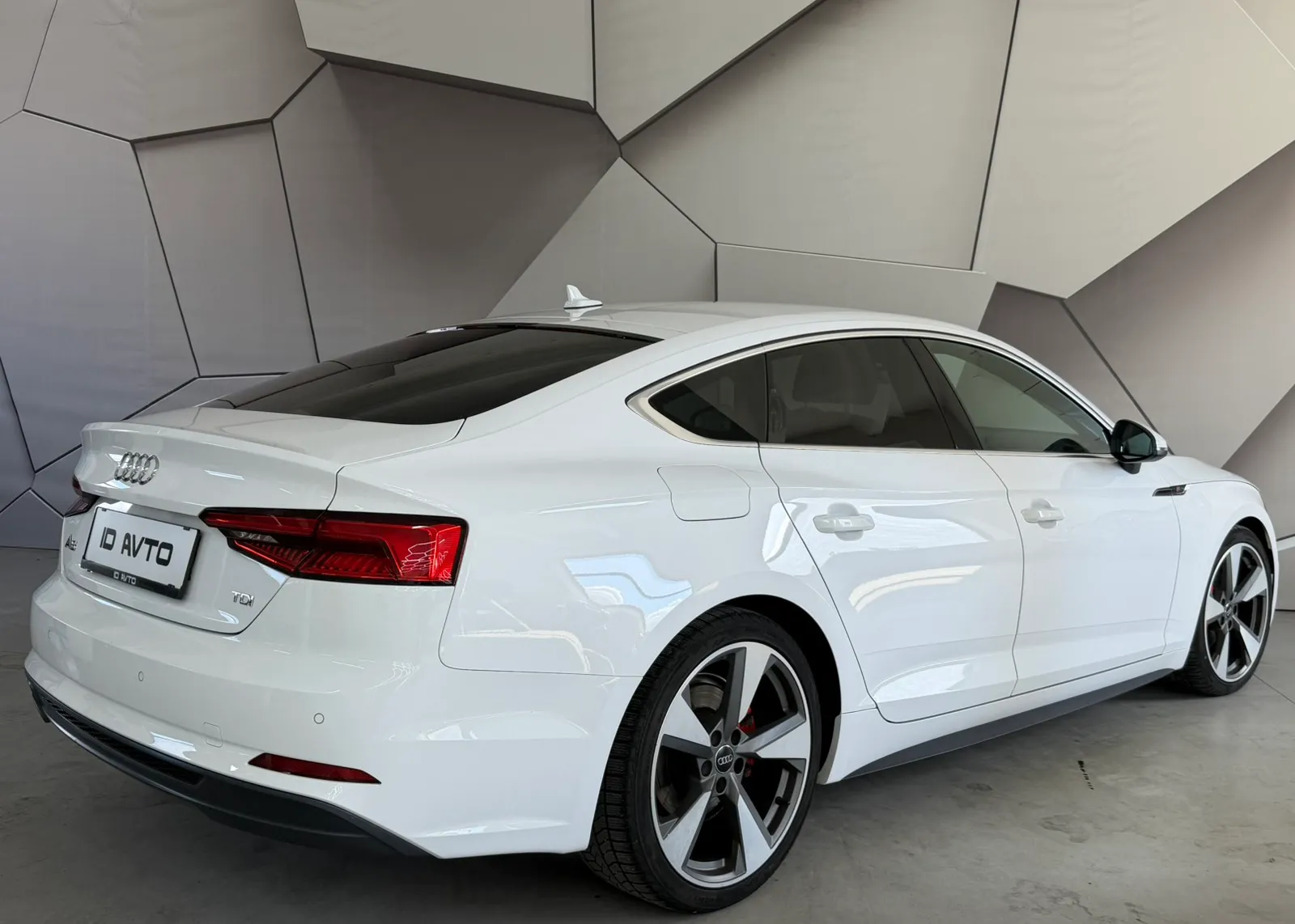 Zunanja slika - Audi A5 - Sportback 2,0 TDI Sport S tronic - 7