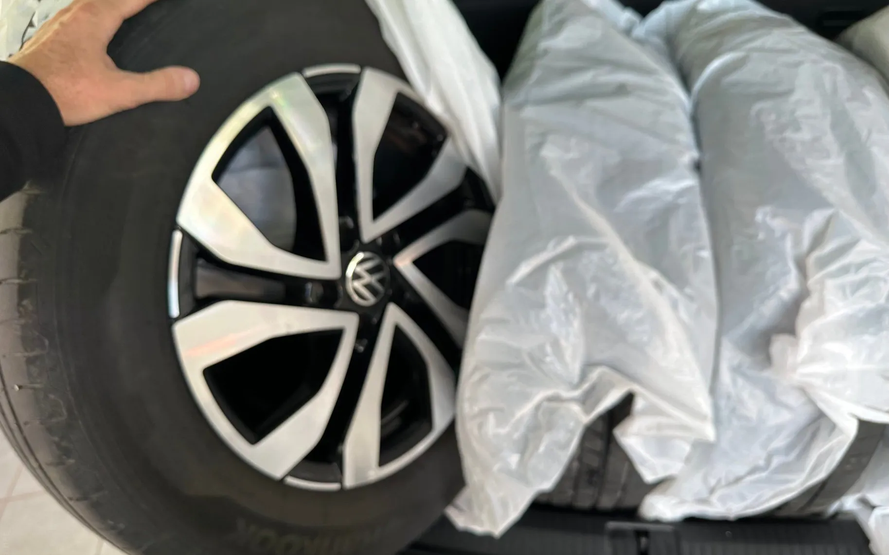Zunanja slika - Volkswagen Tiguan - 2.0 TDI 110kW.NEMŠKI+4ALU.NAVI.AUT.GRET.SED.LED - 19