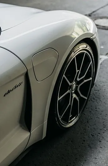 Zunanja slika - Porsche Taycan Sport Turismo - 21 COL Pano Zračno vzmetenje BOSE Radar - 9