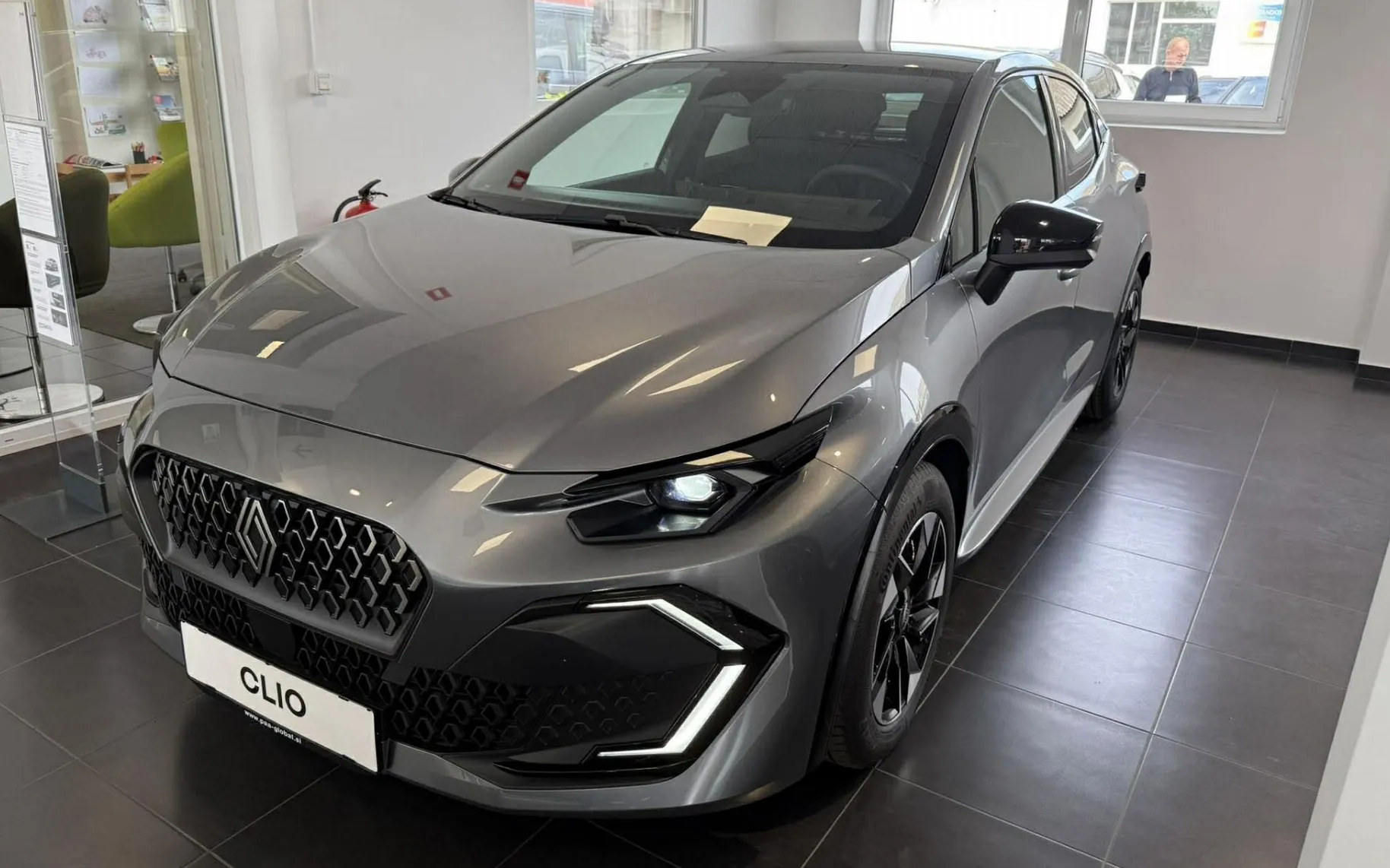 Zunanja slika - Renault Clio - TCe 115 Techno - 6