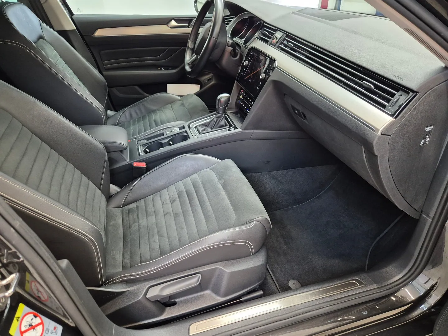 Zunanja slika - VW Passat - Variant Elegance 2.0 TDI DSG - 10