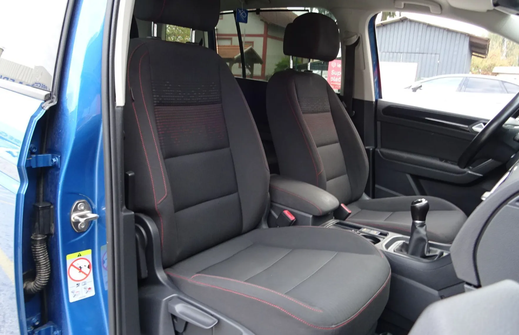 Zunanja slika - Volkswagen Touran - 2.0 TDI -SOUND- Comfortline 150KM - RADAR - - 9