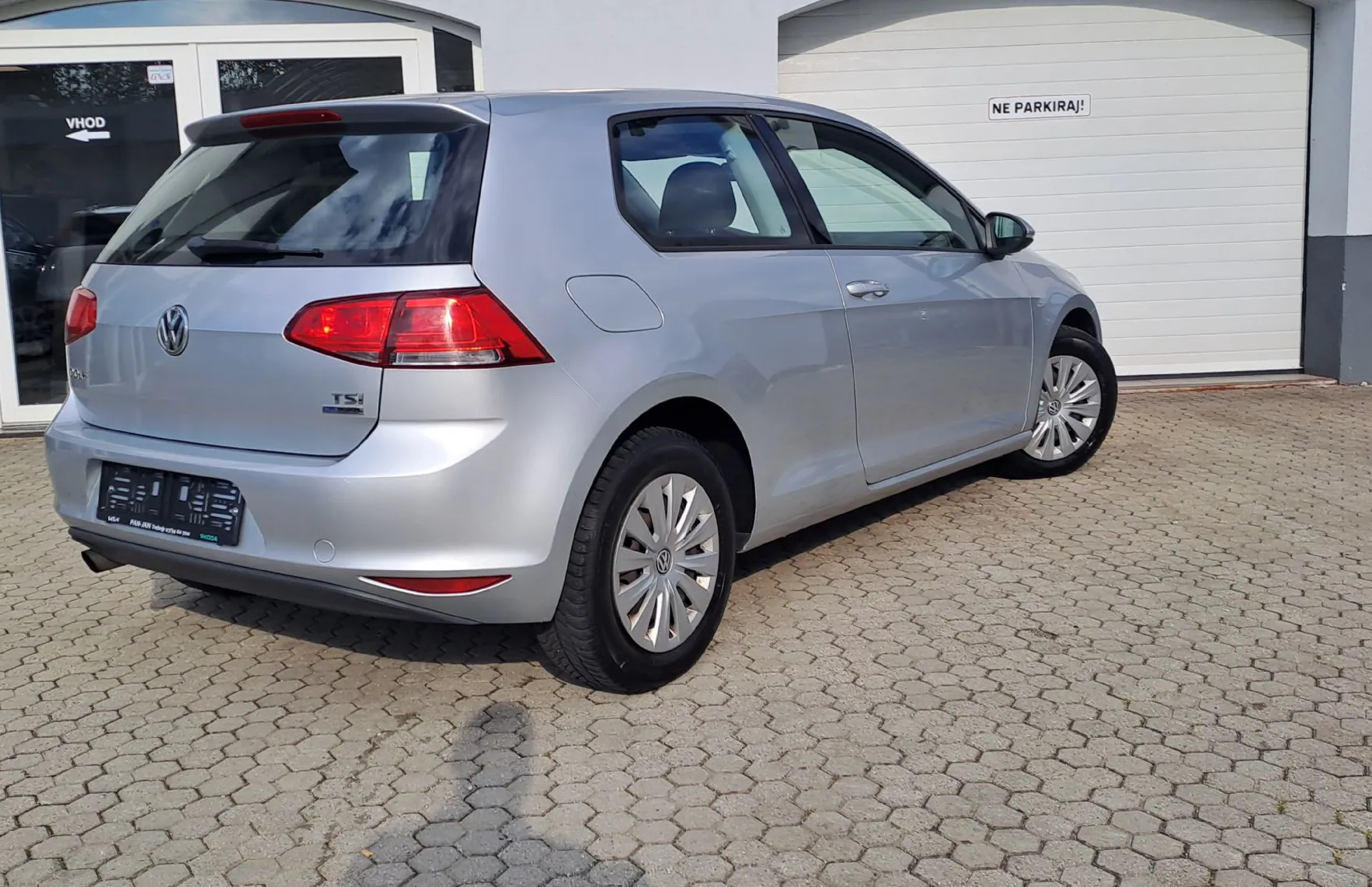 Zunanja slika - Volkswagen Golf - 1.2 TSI BMT Trendline - 4