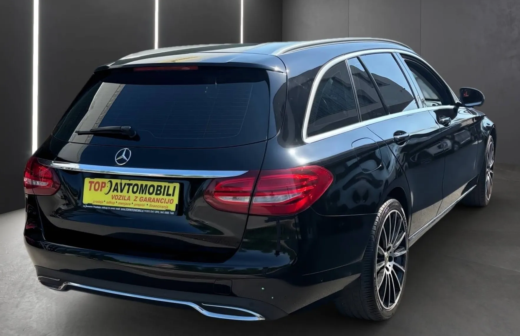 Zunanja slika - Mercedes-Benz C-Razred - C220d 4MATIC FUL LED NAVI TEMP PANO HI-FI PDC TOP - 7