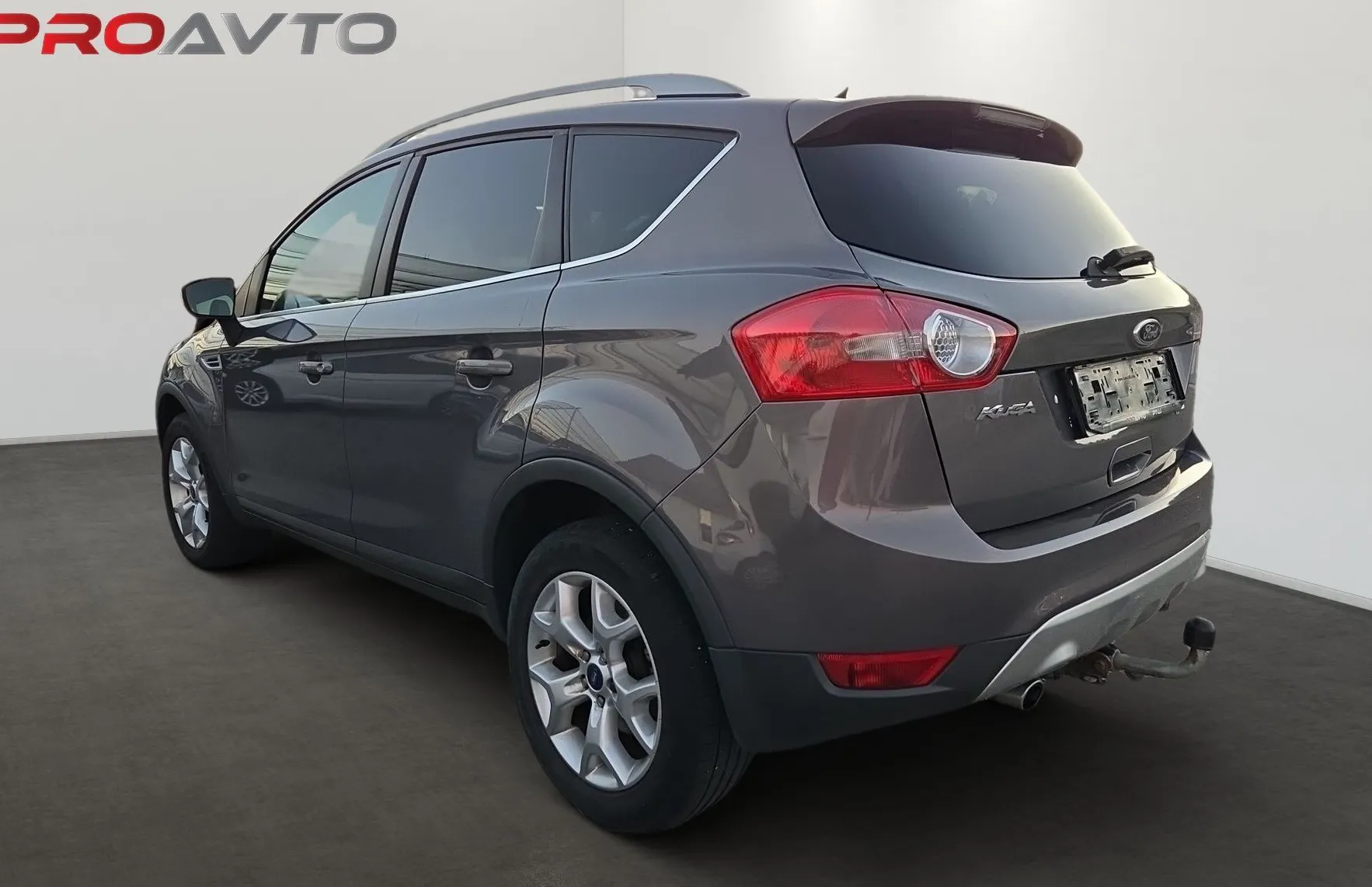 Zunanja slika - Ford Kuga - 2.0 TDCI 103kW DPF 4x2 Titanium - 2