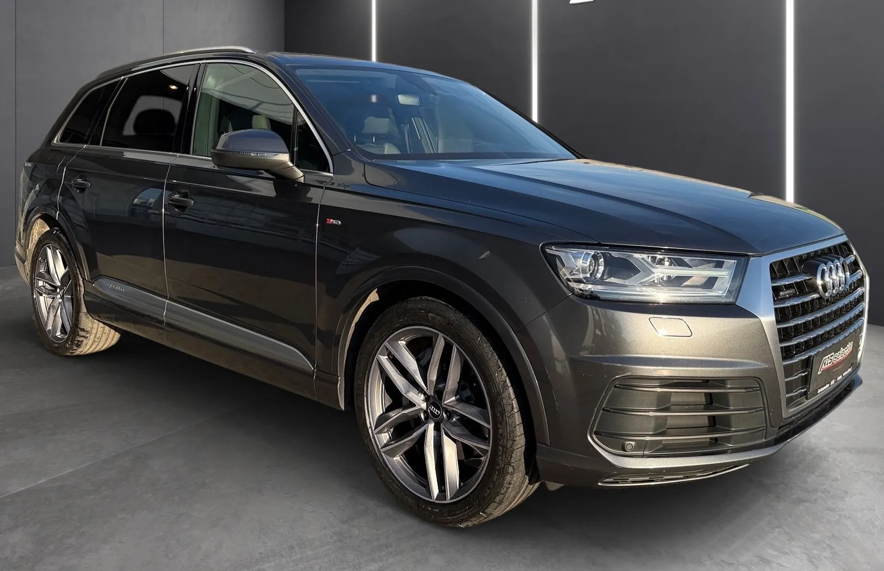 Zunanja slika - Audi Q7 - 3.0 TDI Q S-Line-Night Vision-Zračno vzmetenje... - 2
