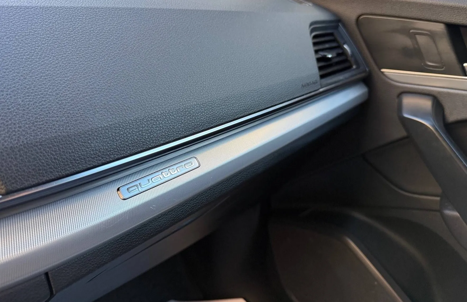 Zunanja slika - Audi Q5 - 2.0 TDI 4X4 S LINE MATRIX NAVIGACIJA GR.SEDEŽEV T. - 17