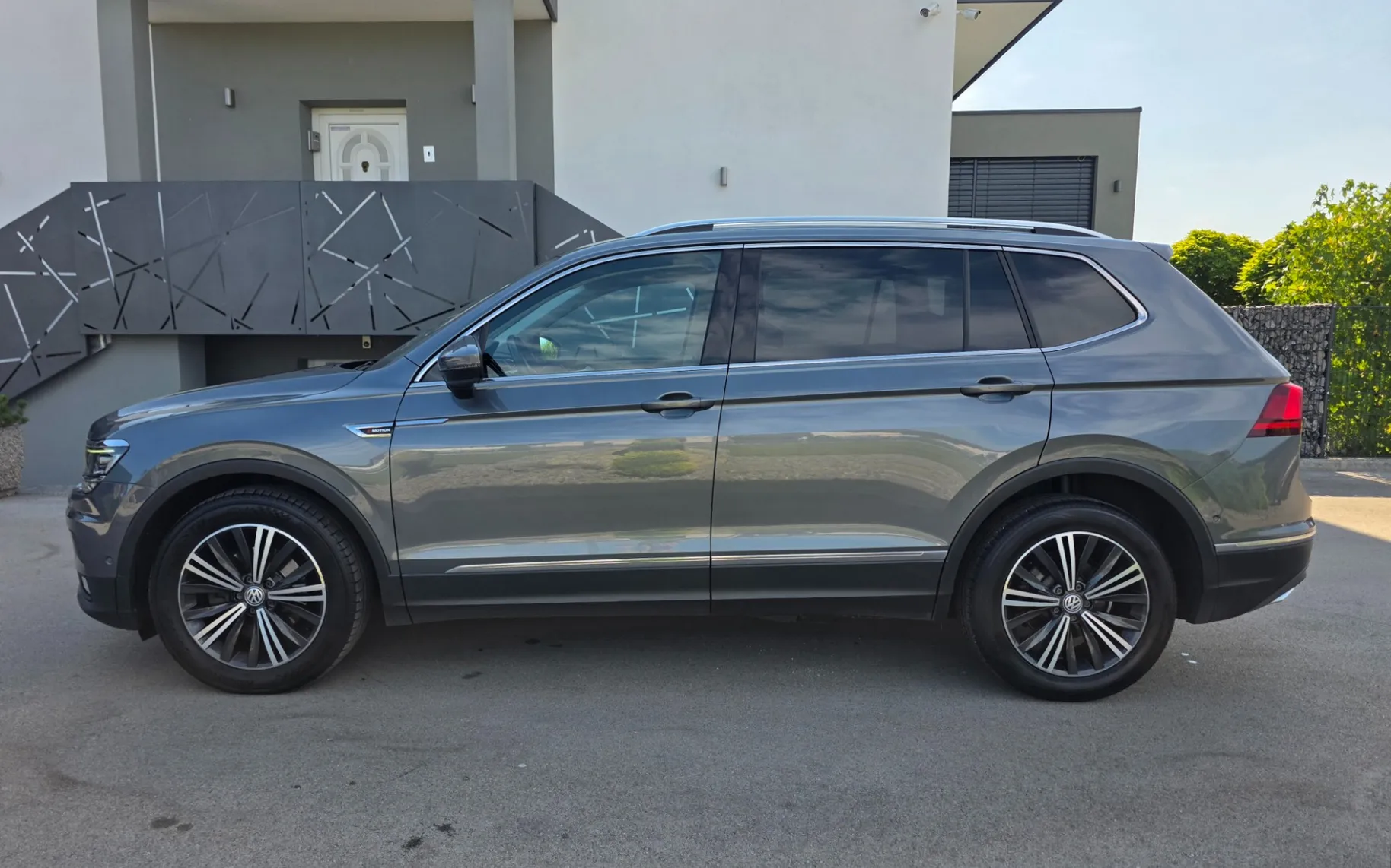 Zunanja slika - Volkswagen Tiguan - 2,0 TDI Highline DSG - 2