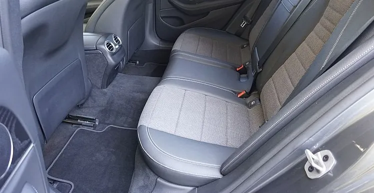 Zunanja slika - Mercedes-Benz E-Razred - E 220 d T Avangarde+ LED+NAVI+18 COL ALU +PRIKLOP+ - 10