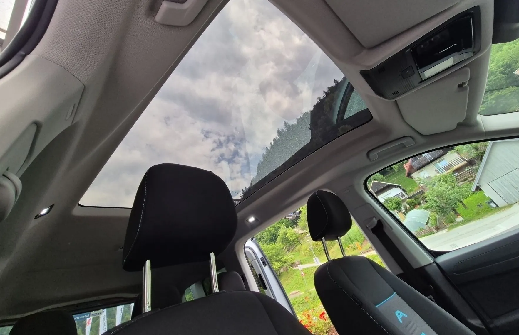 Zunanja slika - Ford Tourneo Connect - ACTIVE 2.0 TDCi EcoBlue 122PS A7 L2 FWD-NA ZALOGI - 16