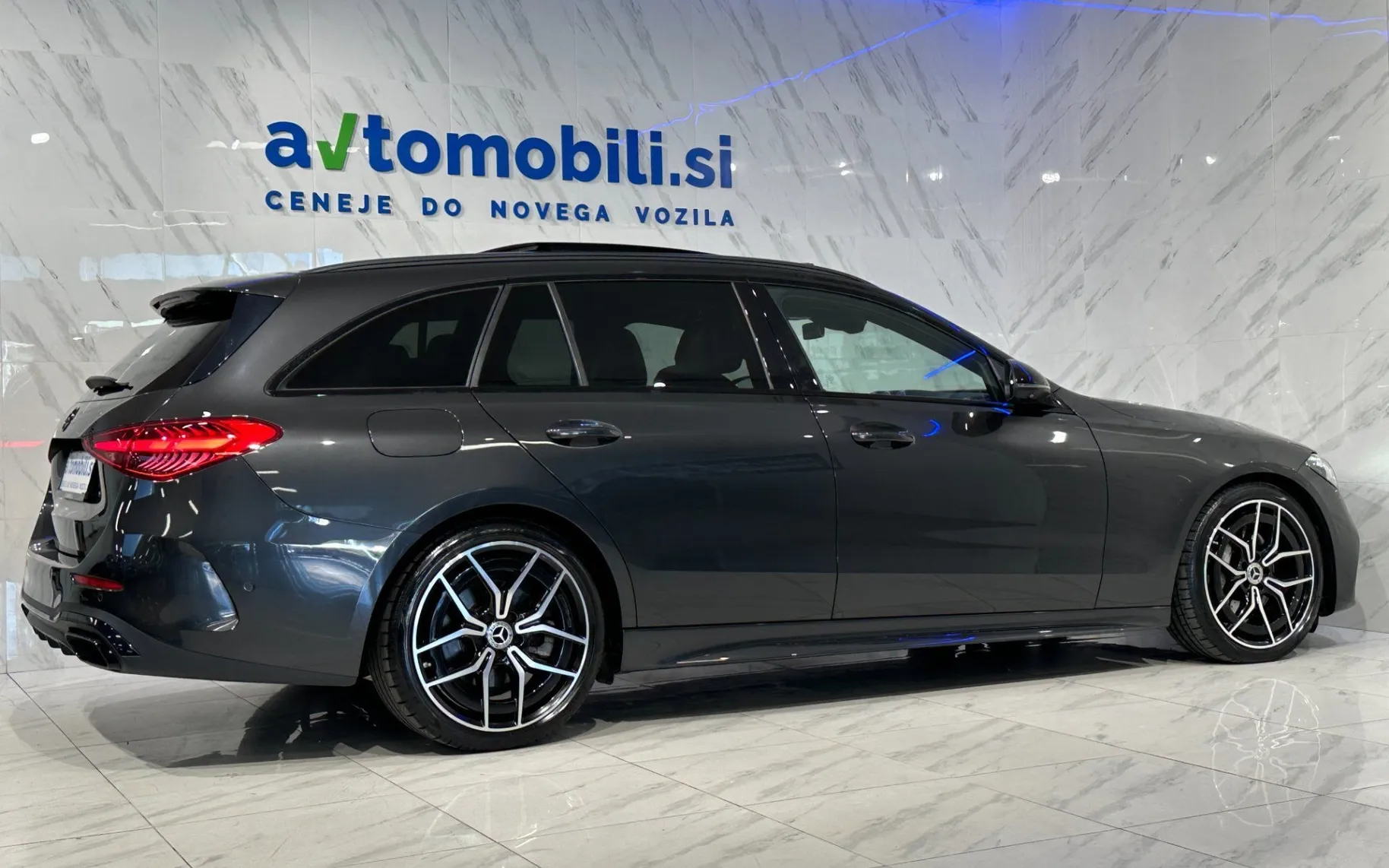 Zunanja slika - Mercedes-Benz C-Razred - 300d T |AMG Line|Panorama|360K|Memory|GretjeV|... - 5