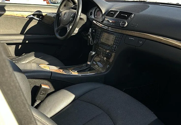 Zunanja slika - Mercedes-Benz E-Razred - E 230 AVANTGARDE + MAX OHRANJEN + BREZ POLOGA - 9