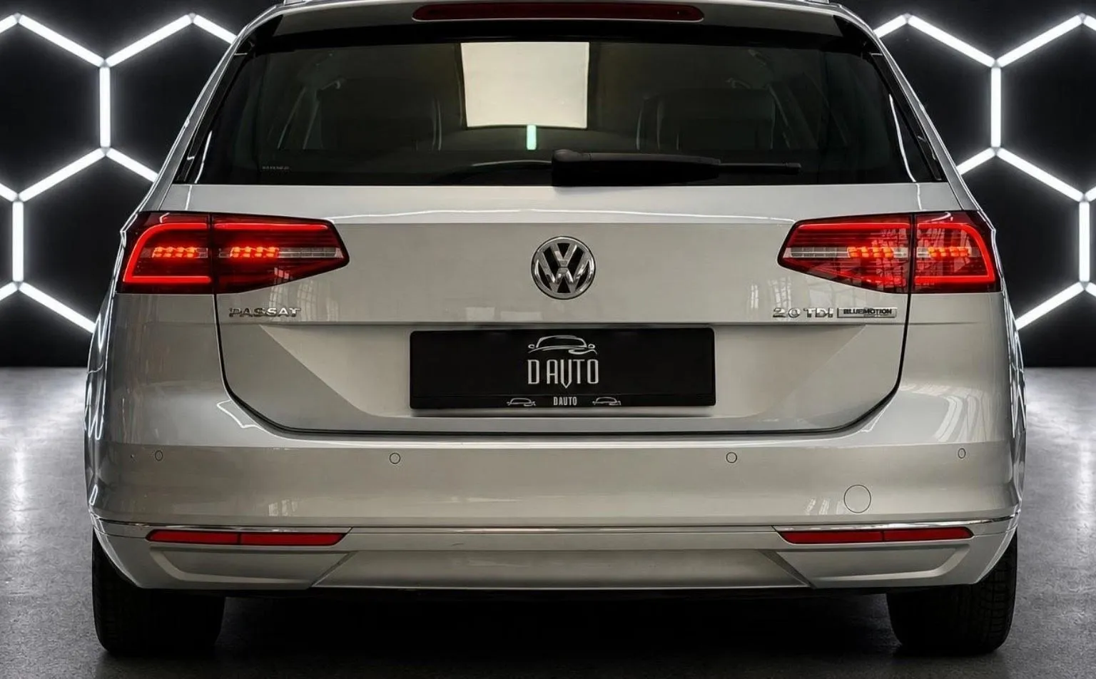 Notranja slika - Volkswagen Passat Variant - 2.0 TDI DSG|VIRTUAL|ACC|FULL LED|KAMERA|V.NAVI| - 7