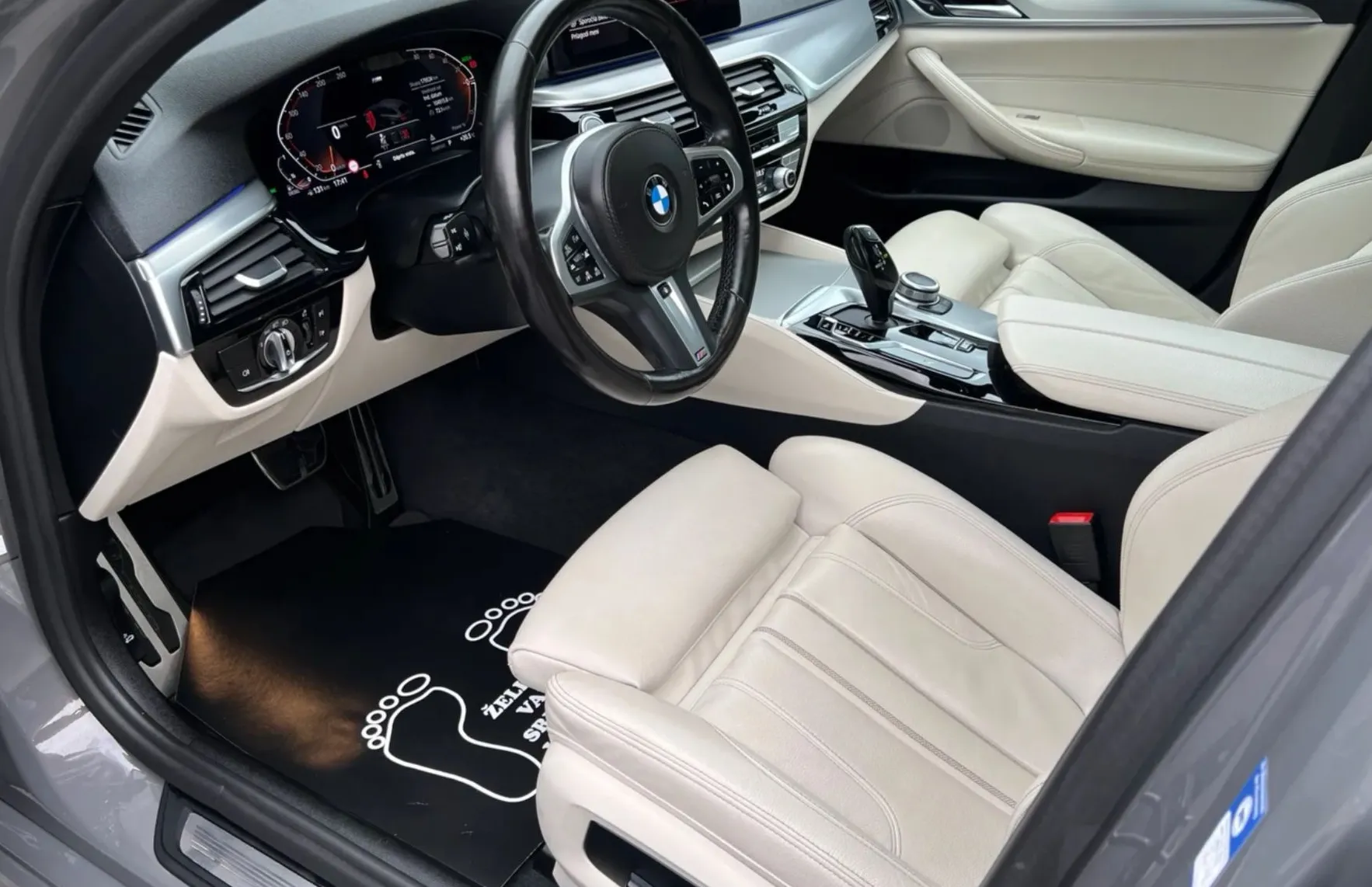 Zunanja slika - BMW Serija 5 - Touring: 530d M Sport Pano Vl. kljuka Laser - 9
