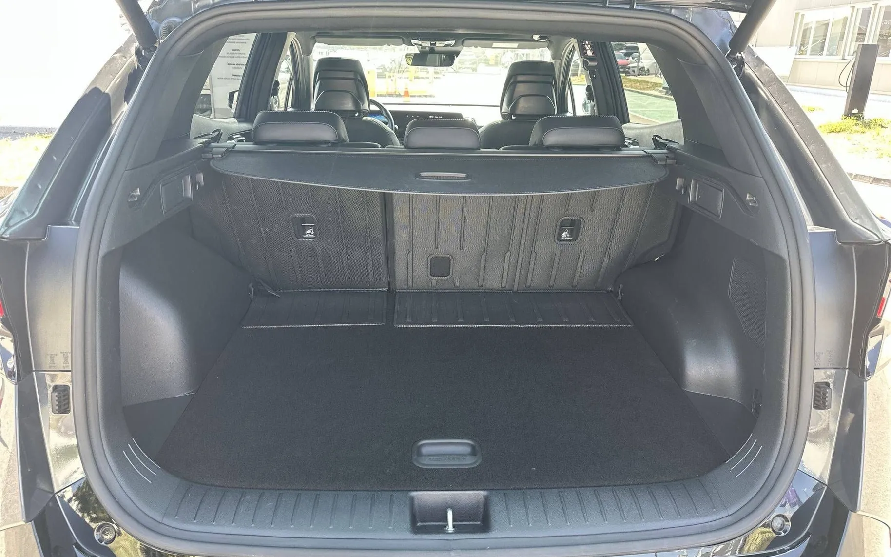 Notranja slika - KIA Sportage - 1.6 T-GDI HEV GT-Line Avt. - 12